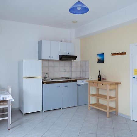 Natassa Apartments Айя-Евфимия Экстерьер фото