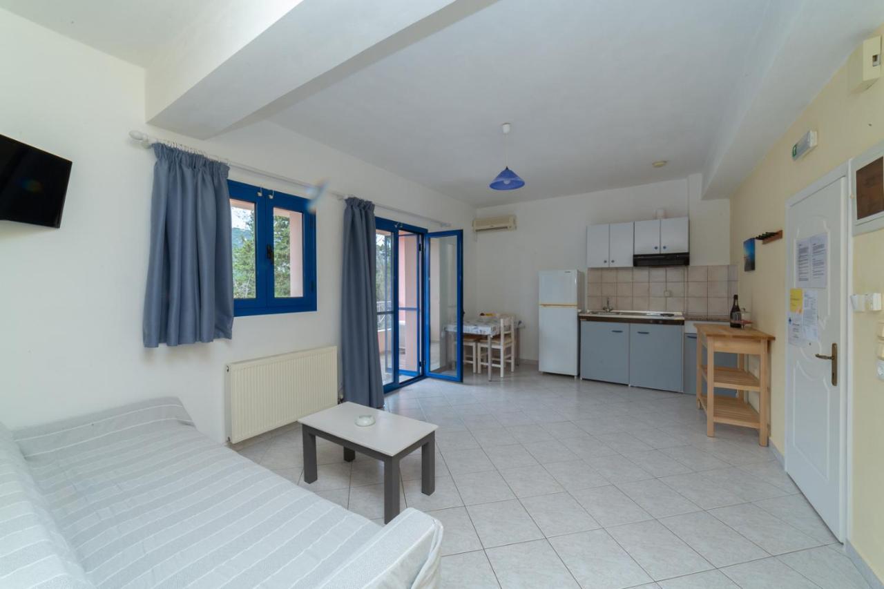 Natassa Apartments Айя-Евфимия Экстерьер фото